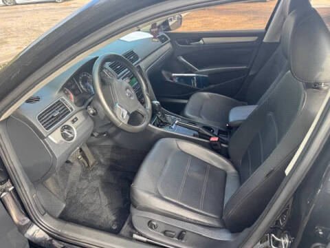 2014 Volkswagen Passat 1.8T S PZEV