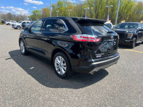 2022 Ford Edge Titanium