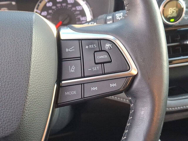 2020 Toyota Highlander LE