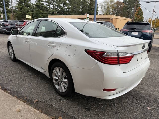 2013 Lexus ES 300h