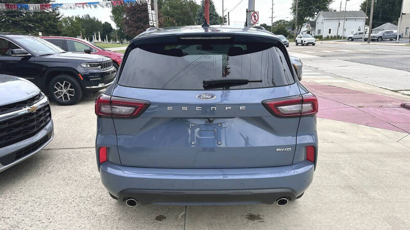 2024 Ford Escape ST-Line