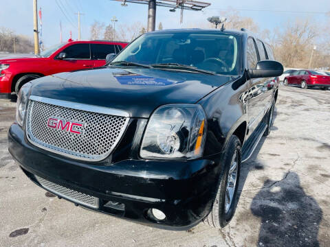 2012 GMC Yukon XL for sale at GoldenGate Auto Sales LLC in Crystal MN