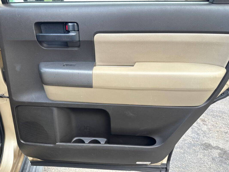 2010 Toyota Sequoia SR5