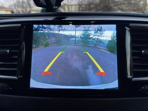 2017 Chrysler Pacifica Touring-L Plus