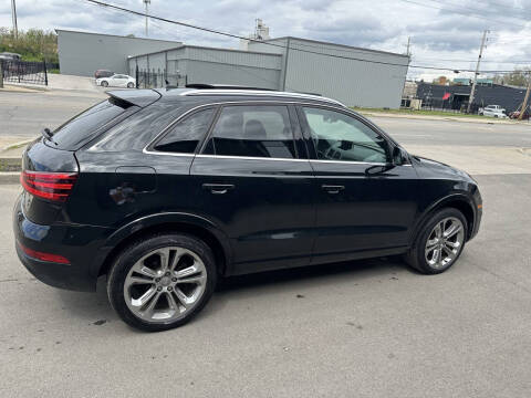 2015 Audi Q3 2.0T quattro Prestige