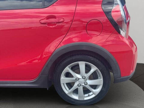 2018 Toyota Prius c Four