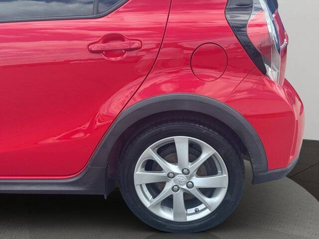 2018 Toyota Prius c Four