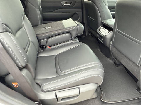 2026 Nissan Armada SV