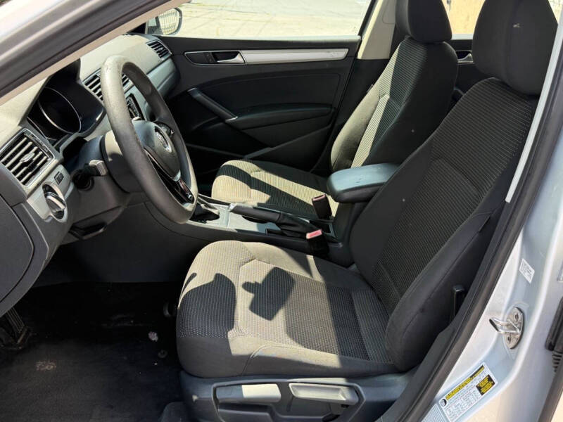2016 Volkswagen Passat 1.8T S