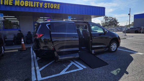 2024 Chrysler Pacifica Touring L