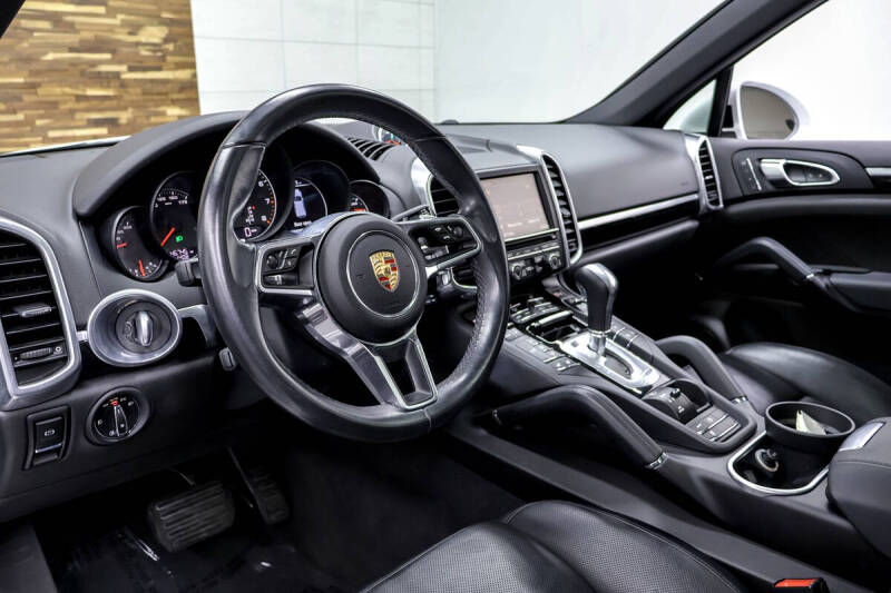 2016 Porsche Cayenne