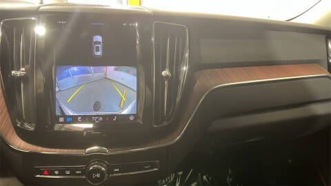 2023 Volvo XC60 B5 Plus Dark Theme