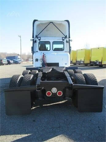 2016 Freightliner Cascadia