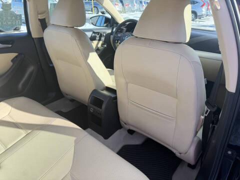 2014 Volkswagen Jetta Hybrid SEL