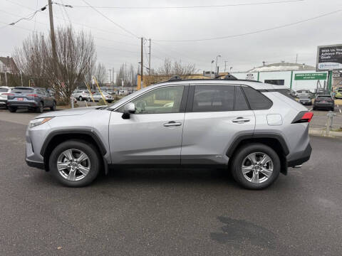 2025 Toyota RAV4 Hybrid XLE