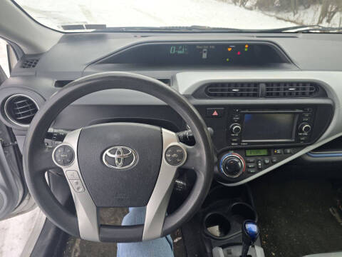 2012 Toyota Prius c Four