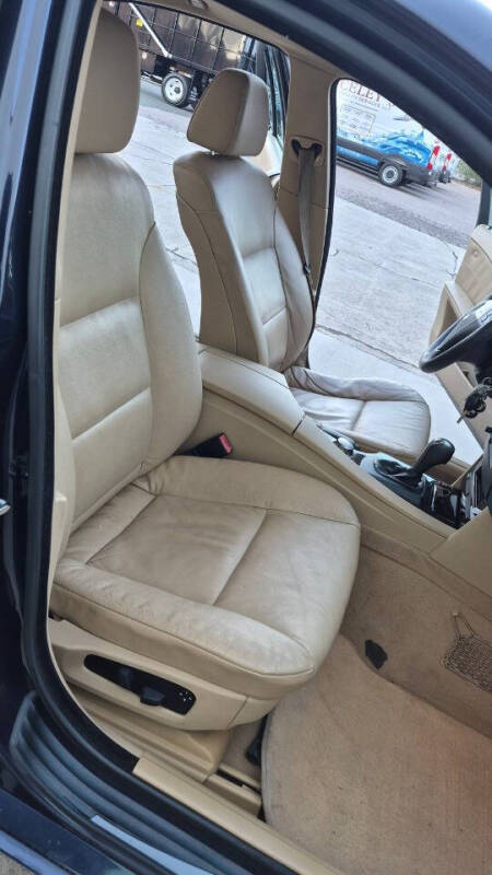 2005 BMW 5 Series 530i