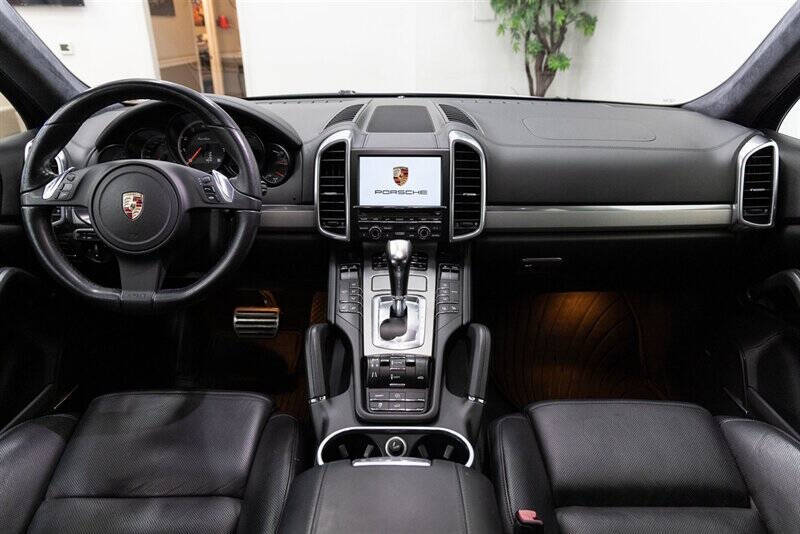 2011 Porsche Cayenne Turbo