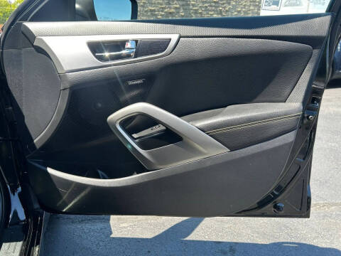 2016 Hyundai Veloster