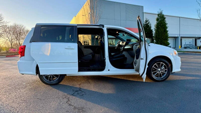 2017 Dodge Grand Caravan SXT