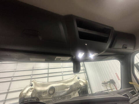 2020 Freightliner Cascadia