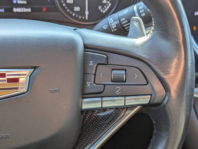 2020 Cadillac XT6 Sport