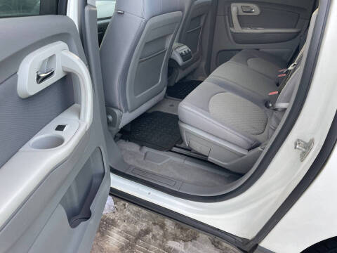 2011 Chevrolet Traverse LS