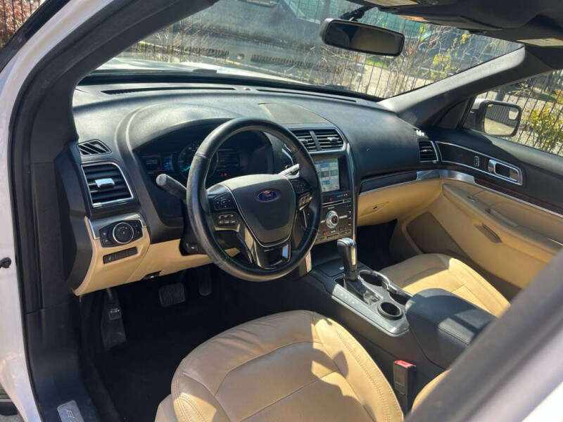 2017 Ford Explorer Limited