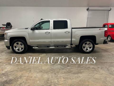 2017 Chevrolet Silverado 1500 for sale at Daniel Used Auto Sales in Dallas GA