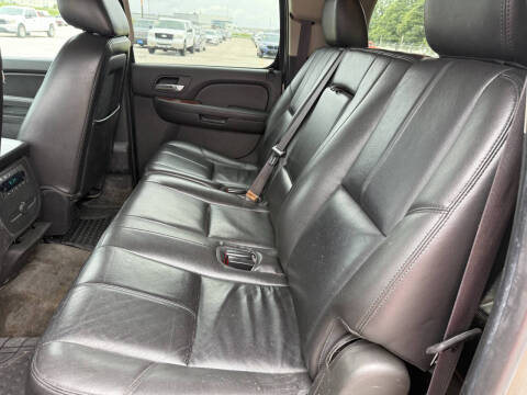 2014 Chevrolet Suburban LT