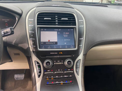 2019 Lincoln Nautilus Reserve