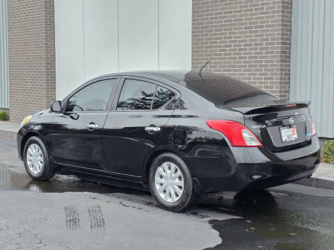 2013 Nissan Versa 1.6 SV
