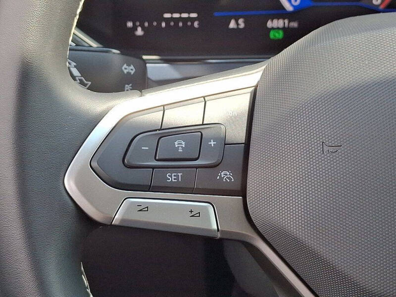 2024 Volkswagen Taos SE