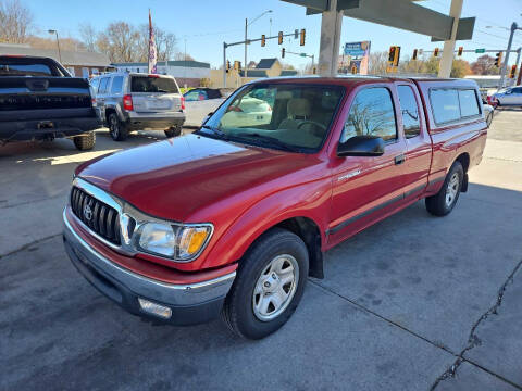 2004 Toyota Tacoma for sale at SpringField Select Autos in Springfield IL