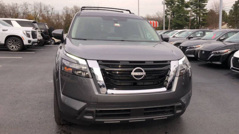 2025 Nissan Pathfinder SV