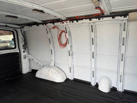 2017 Chevrolet Express 2500