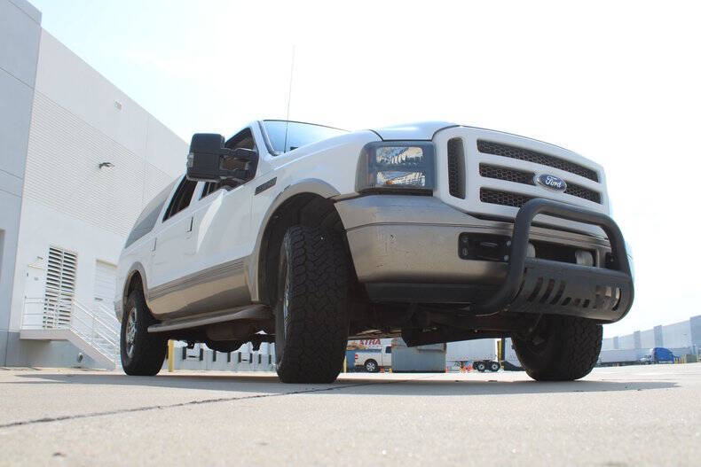 2005 Ford Excursion Eddie Bauer