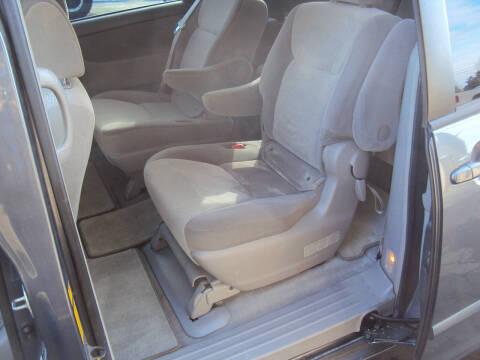 2008 Toyota Sienna LE 7-Passenger
