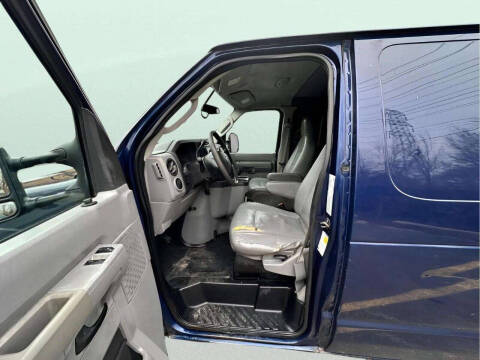 2011 Ford E-Series E-250