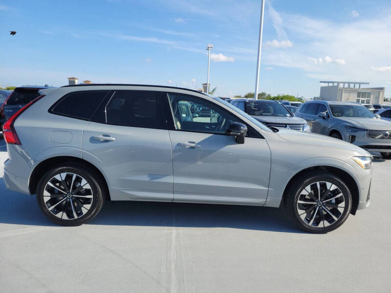 2026 Volvo XC60 B5 Plus
