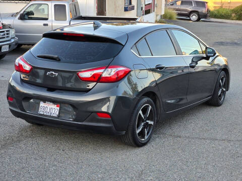 2017 Chevrolet Cruze LT Auto
