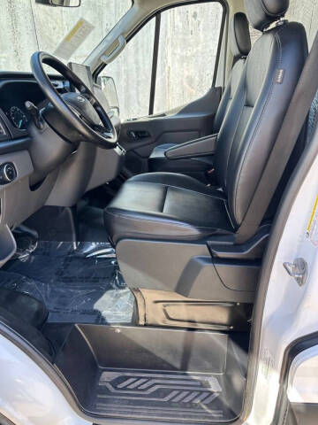 2023 Ford E-Transit
