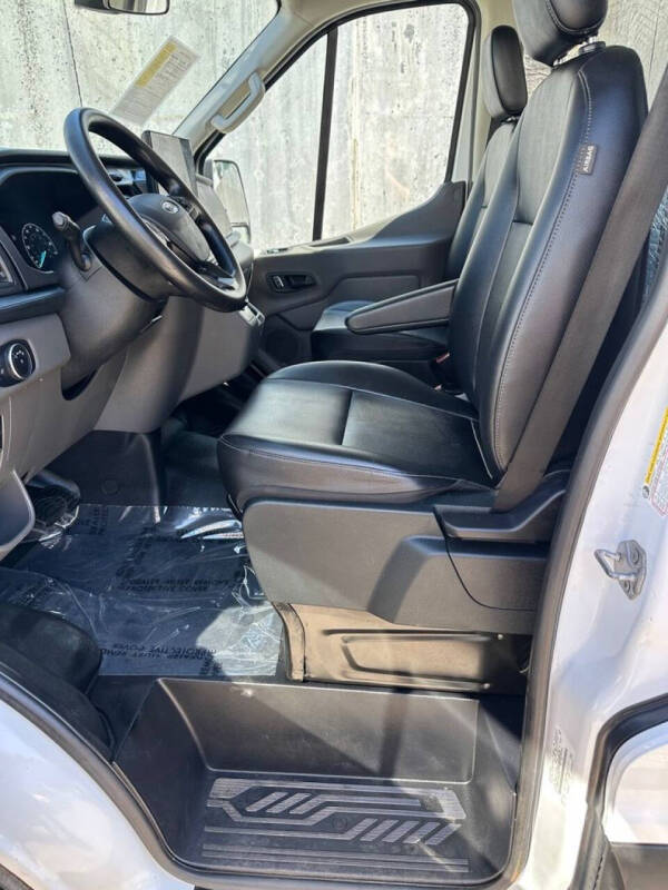 2023 Ford E-Transit
