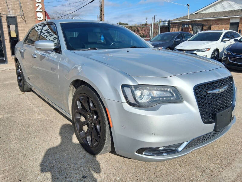 2019 Chrysler 300 S