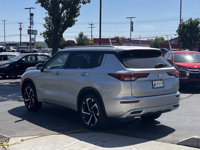 2024 Mitsubishi Outlander for sale at Axio Auto Boise in Boise, ID