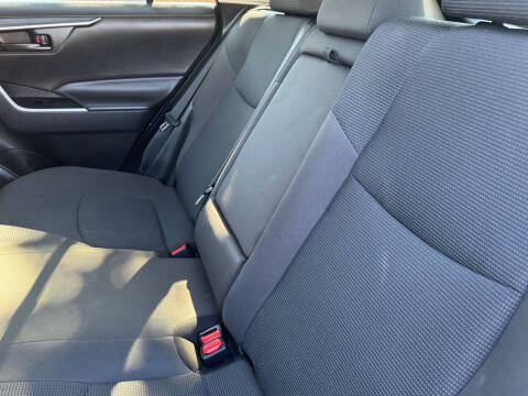 2022 Toyota RAV4 Hybrid LE