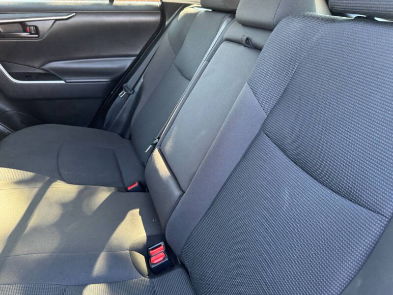 2022 Toyota RAV4 Hybrid LE