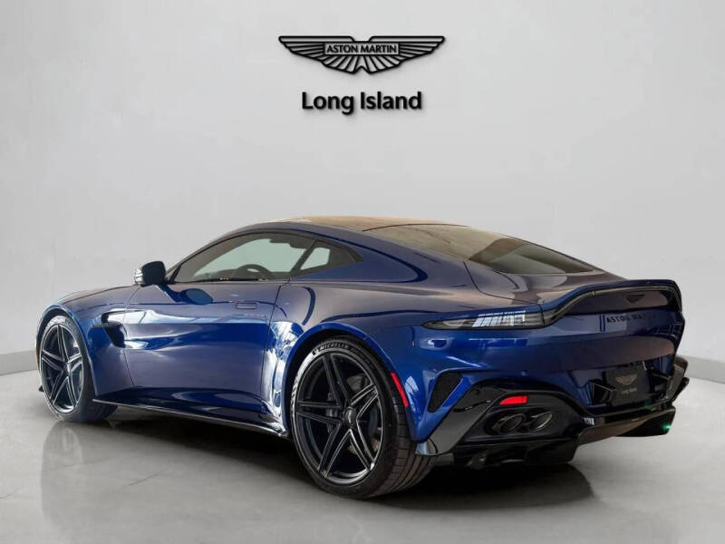2025 Aston Martin Vantage