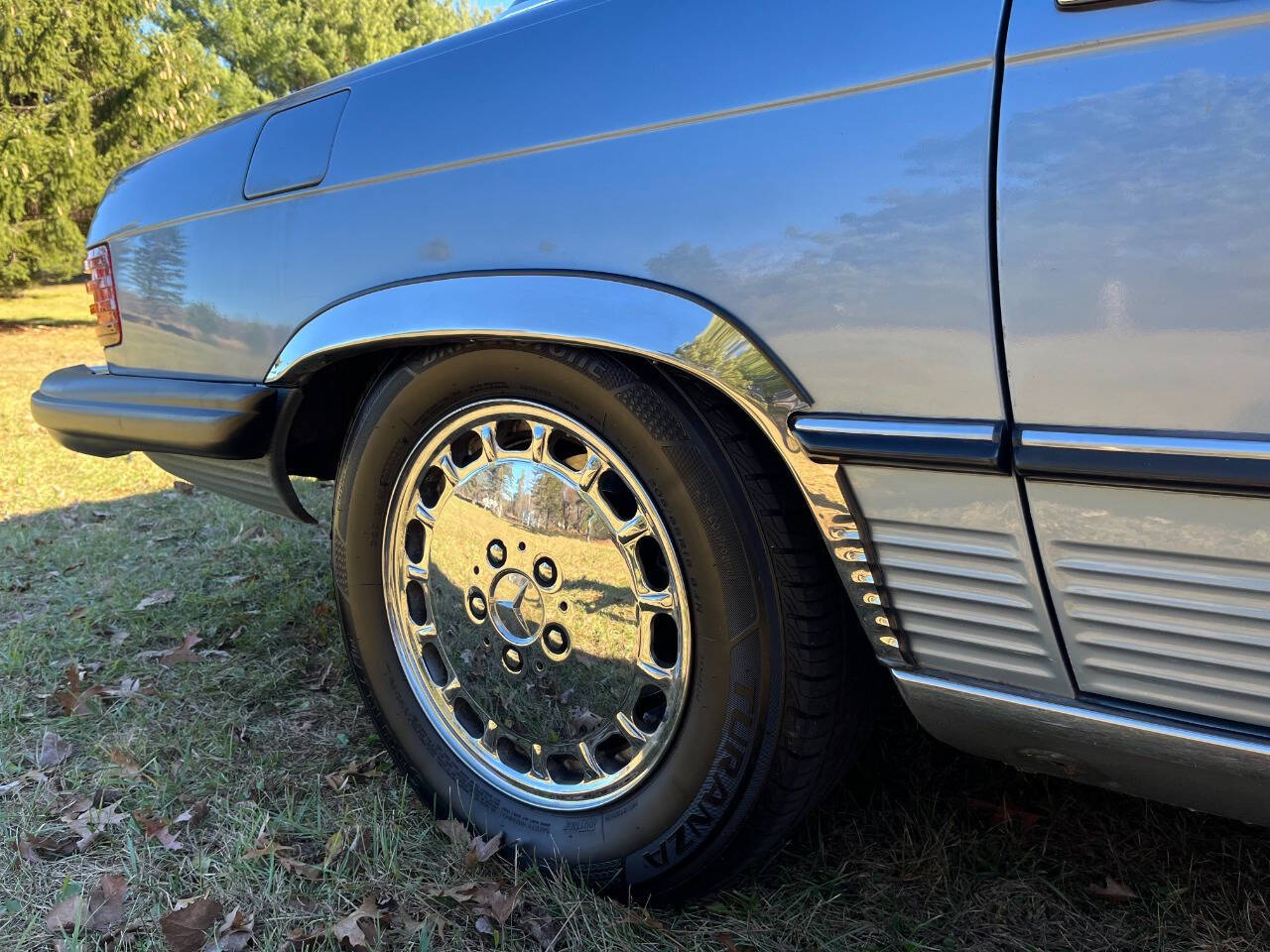 1986 Mercedes-Benz 560-Class 46