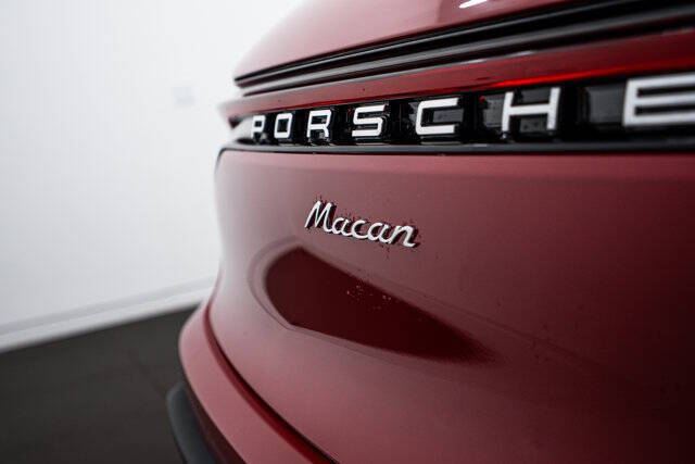 2026 Porsche Macan